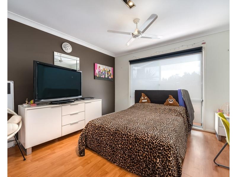 118-1 Armstrong Way, Highland Park QLD 4211