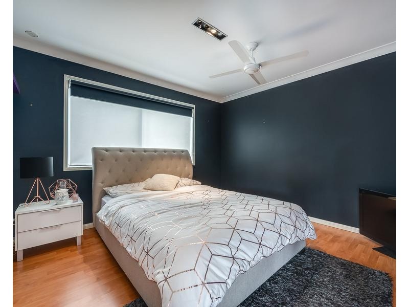 118-1 Armstrong Way, Highland Park QLD 4211