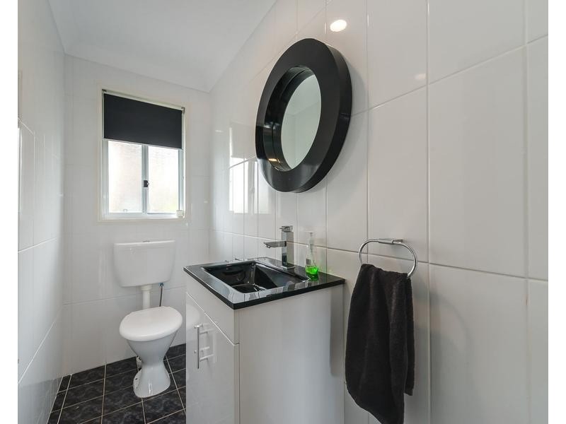 118-1 Armstrong Way, Highland Park QLD 4211