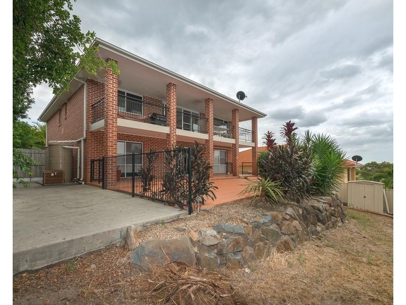 118-1 Armstrong Way, Highland Park QLD 4211