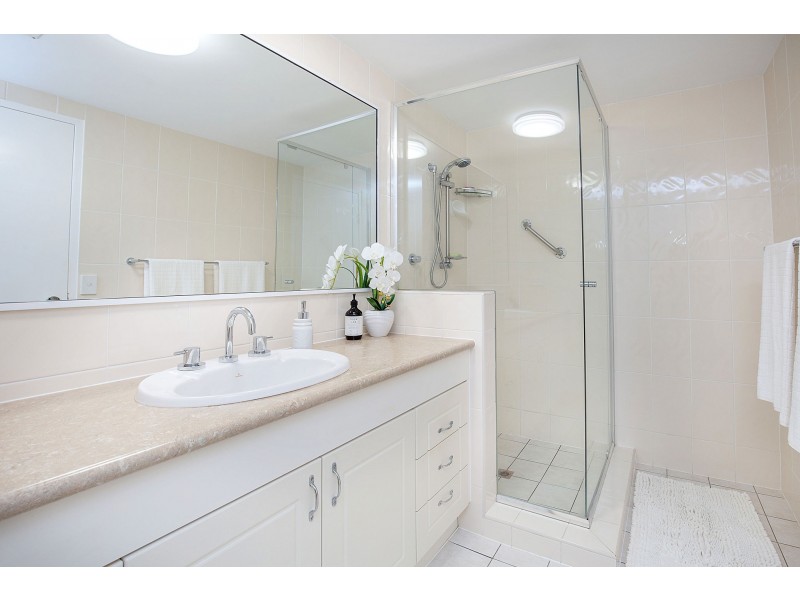 18/75 – 77 MORALA AVENUE, Runaway Bay QLD 4216