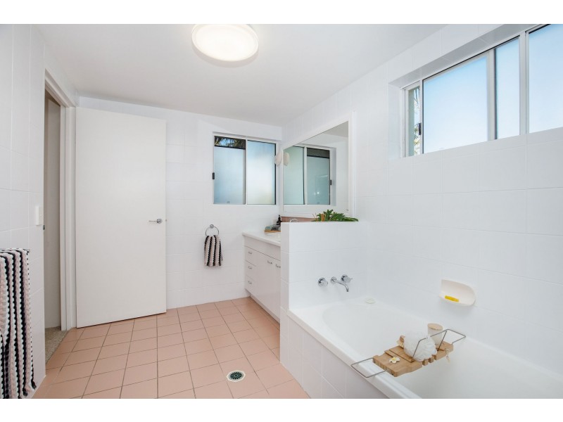 18/75 – 77 MORALA AVENUE, Runaway Bay QLD 4216