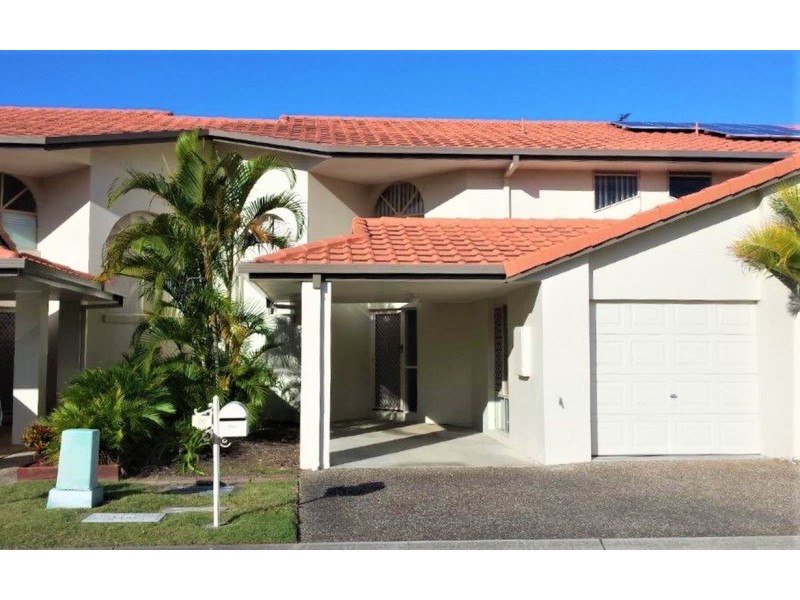 90/88 Cotlew Street East, Southport QLD 4215