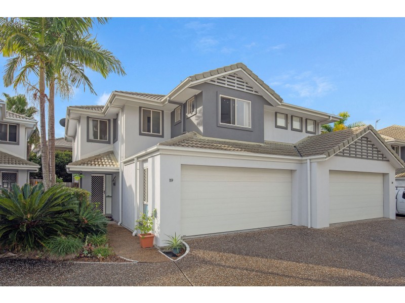 19/1-3 Carnarvon Ct, Oxenford QLD 4210