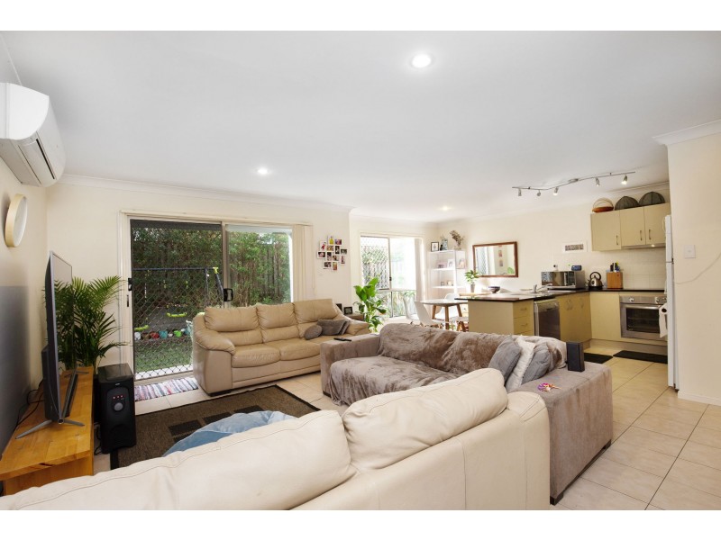 19/1-3 Carnarvon Ct, Oxenford QLD 4210