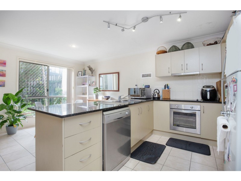 19/1-3 Carnarvon Ct, Oxenford QLD 4210