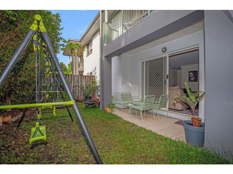 19/1-3 Carnarvon Ct, Oxenford QLD 4210