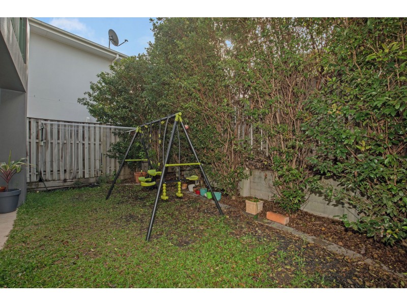 19/1-3 Carnarvon Ct, Oxenford QLD 4210