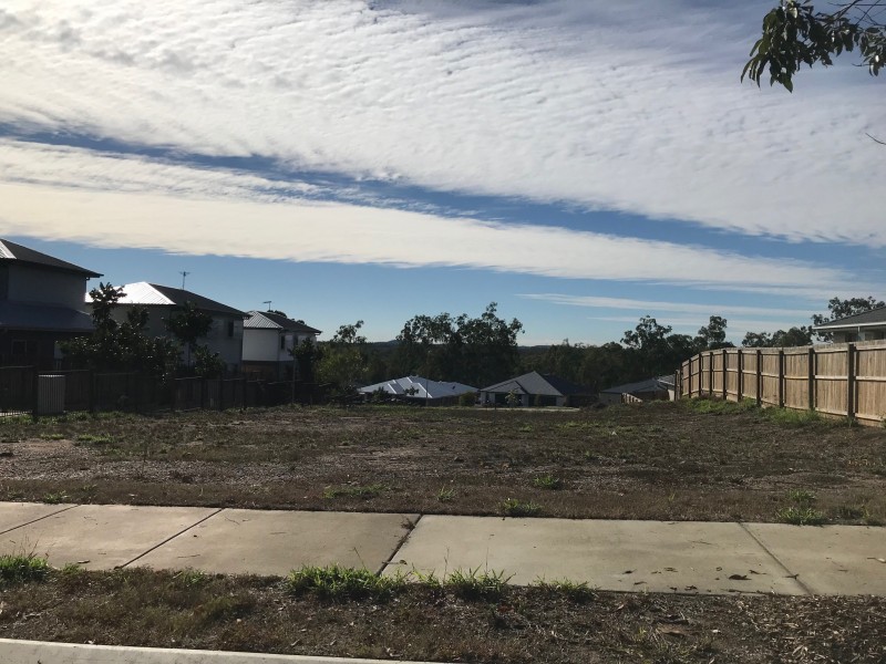 L37 Chatswood Court, Deebing Heights QLD 4306