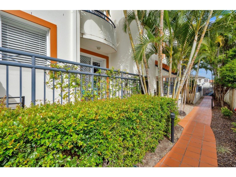 21/150 MARINE PARADE, Southport QLD 4215