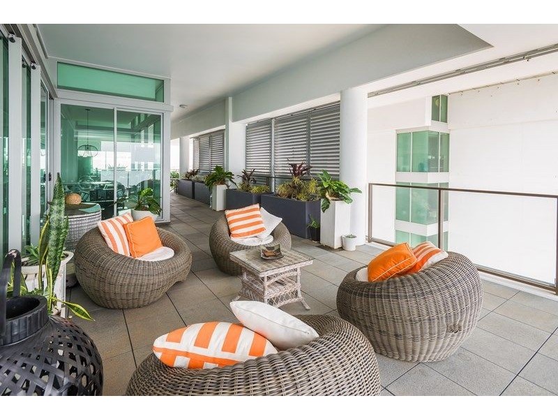 26702 Ephraim Island, Paradise Point QLD 4216