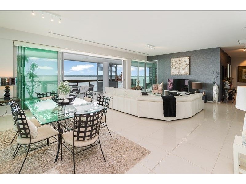 26702 Ephraim Island, Paradise Point QLD 4216