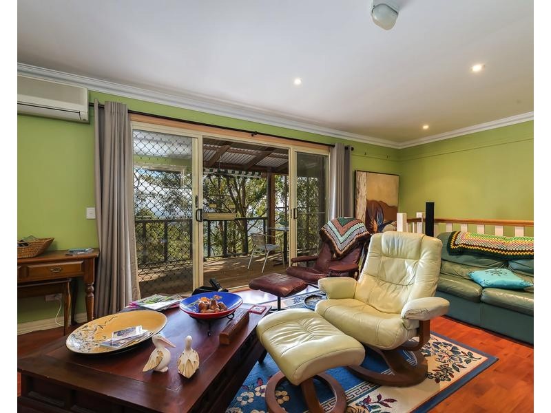1718 Tamborine Oxenford Road, Tamborine Mountain QLD 4272