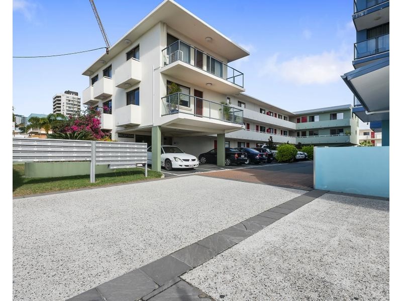 215/132 Marine Parade, Southport QLD 4215