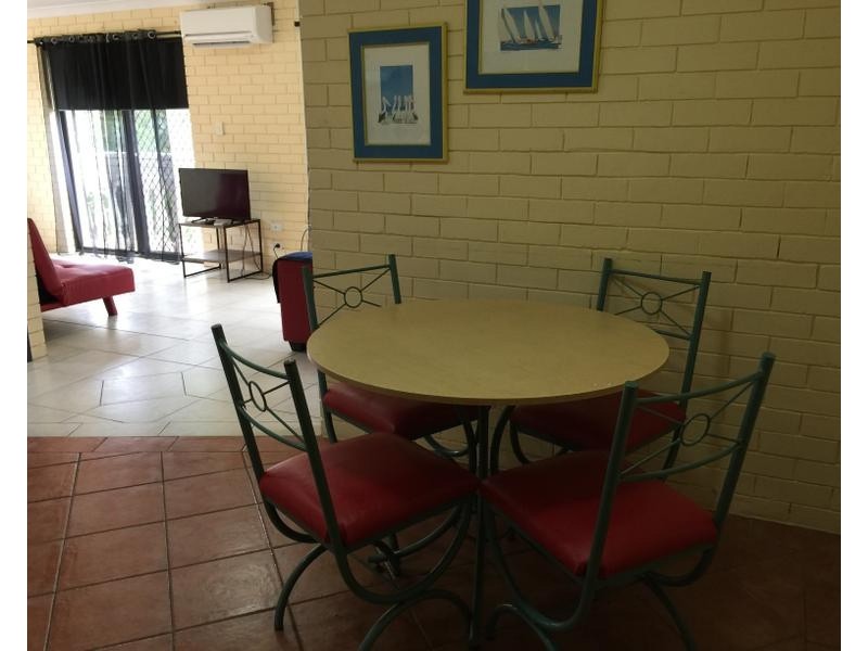 215/132 Marine Parade, Southport QLD 4215