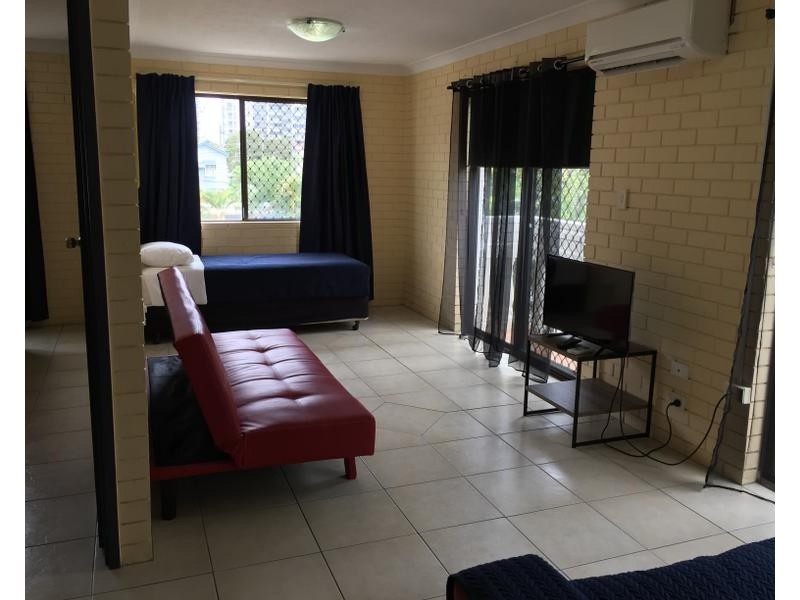 215/132 Marine Parade, Southport QLD 4215