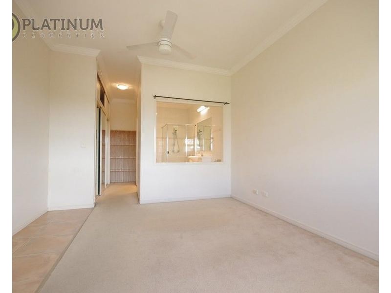 13/82 Limetree Parade, Runaway Bay QLD 4216