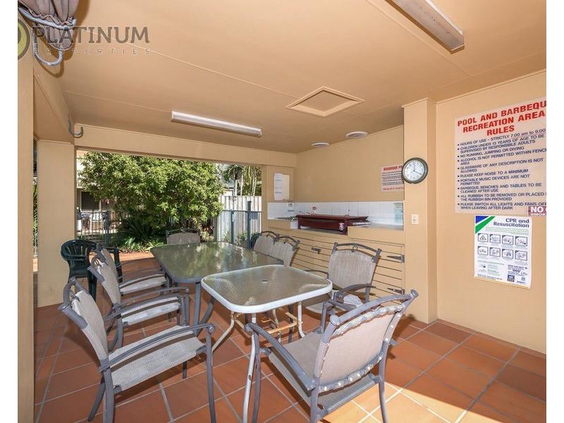 13/82 Limetree Parade, Runaway Bay QLD 4216