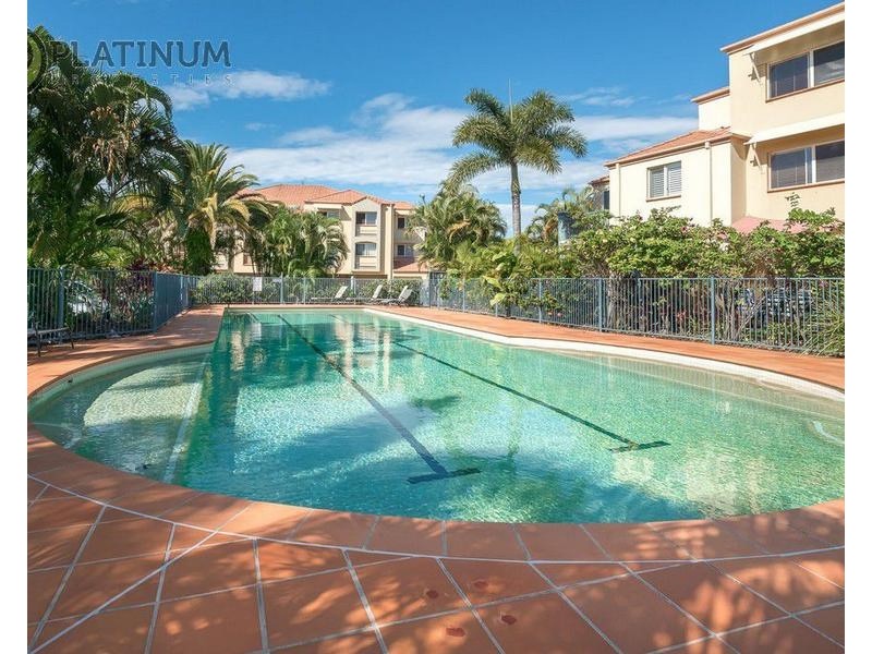 13/82 Limetree Parade, Runaway Bay QLD 4216