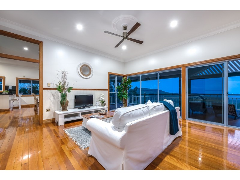 24 Pemberton Close, Mount Nathan QLD 4211