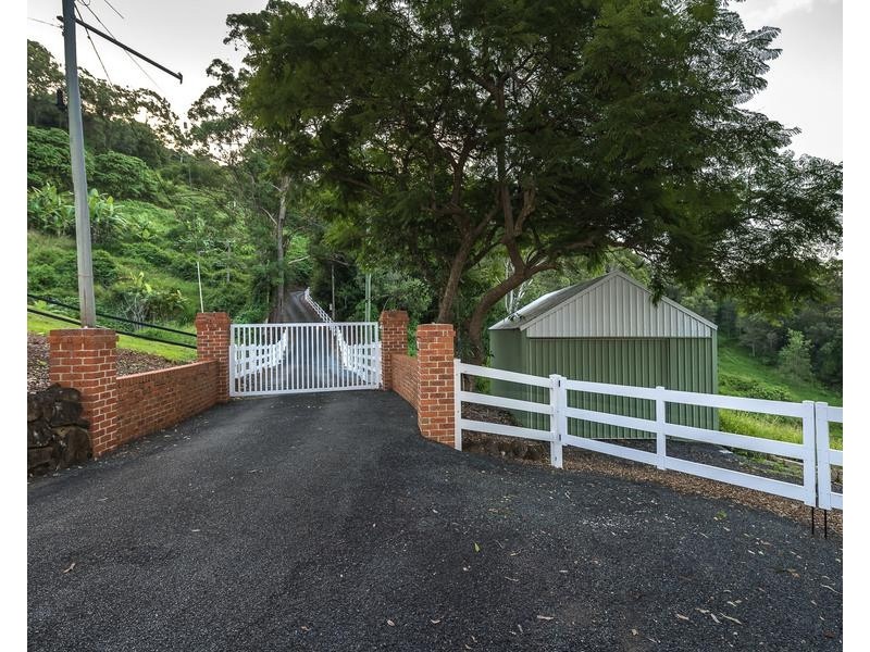 24 Pemberton Close, Mount Nathan QLD 4211