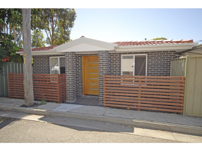 11 Moxhams Road, Northmead NSW 2152