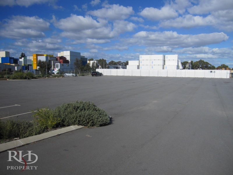 2 Timberyard Way, Bibra Lake WA 6163