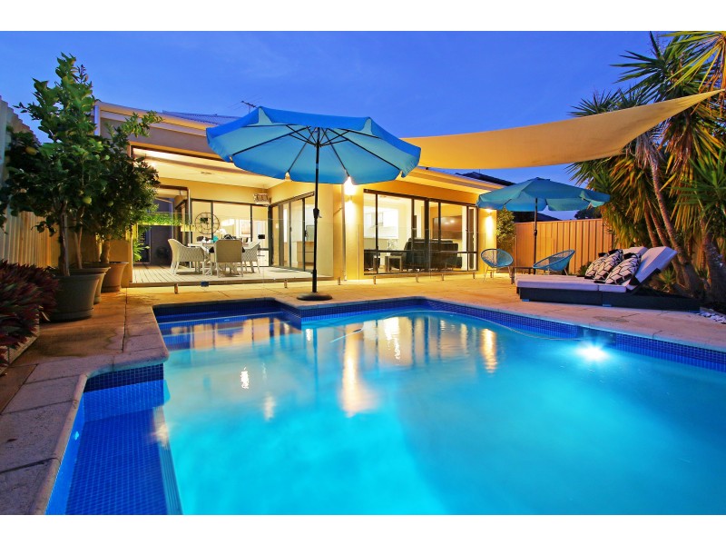 59 McLean St, Melville WA 6156