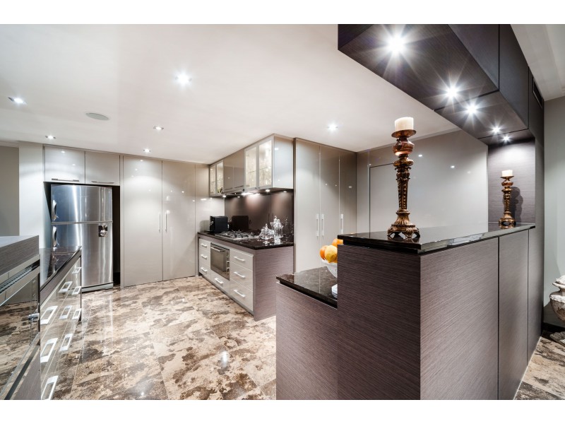 14 Orsino Boulevard, North Coogee WA 6163