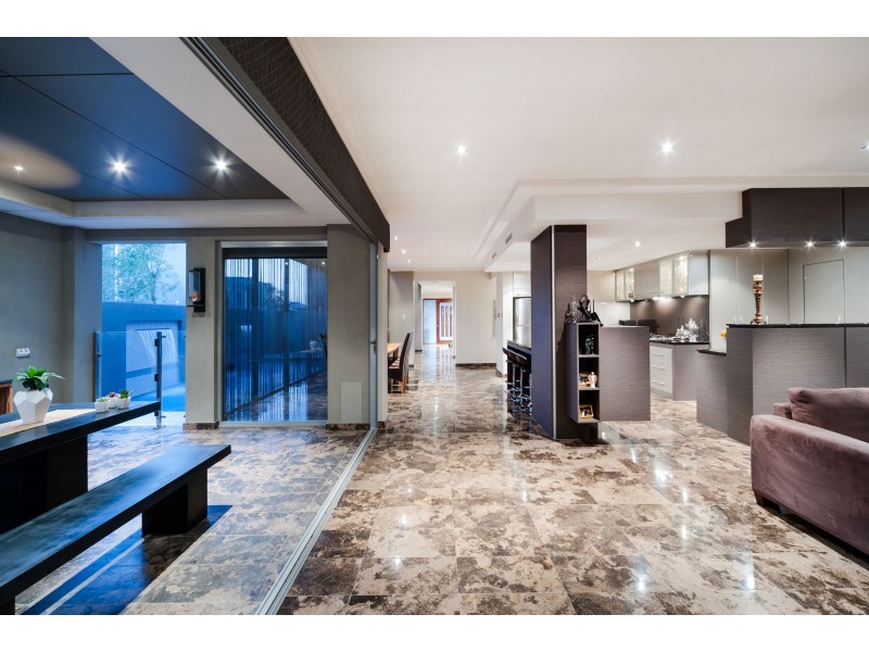 14 Orsino Boulevard, North Coogee WA 6163