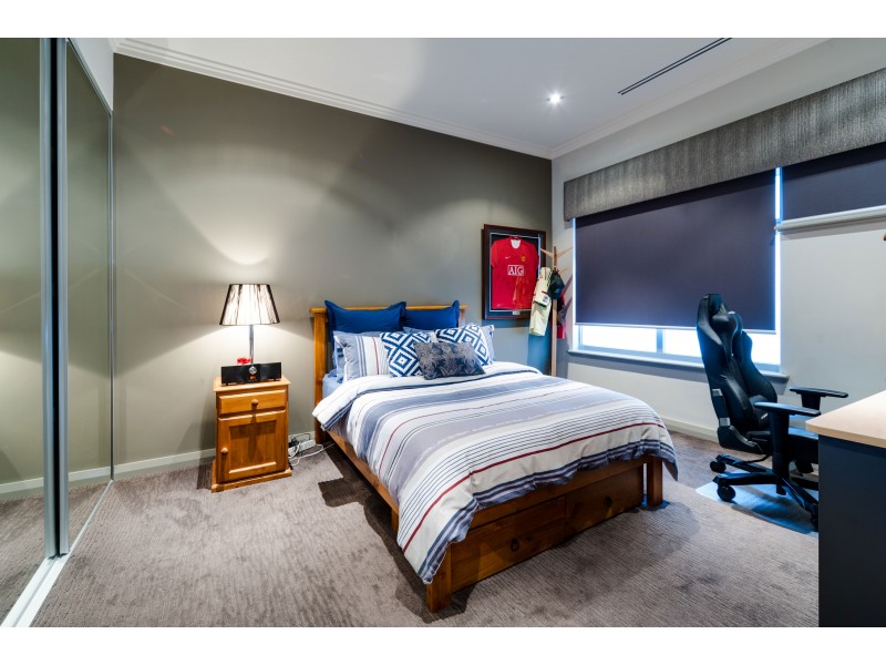 14 Orsino Boulevard, North Coogee WA 6163