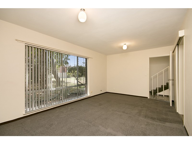 8 Boona Court, Karawara WA 6152