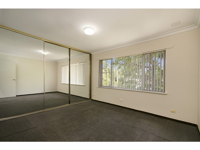 8 Boona Court, Karawara WA 6152