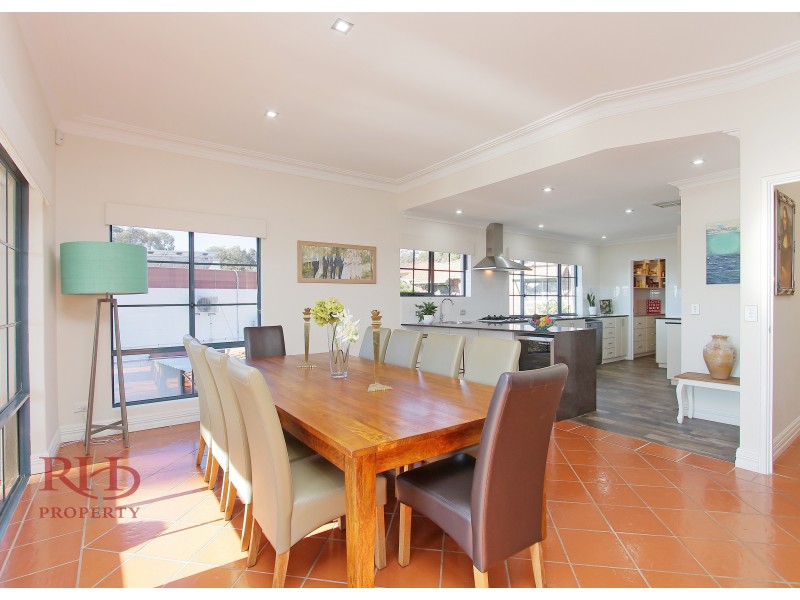 44 DONEY STREET, Alfred Cove WA 6154