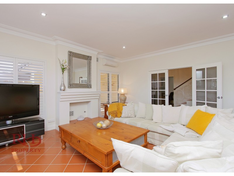 44 DONEY STREET, Alfred Cove WA 6154