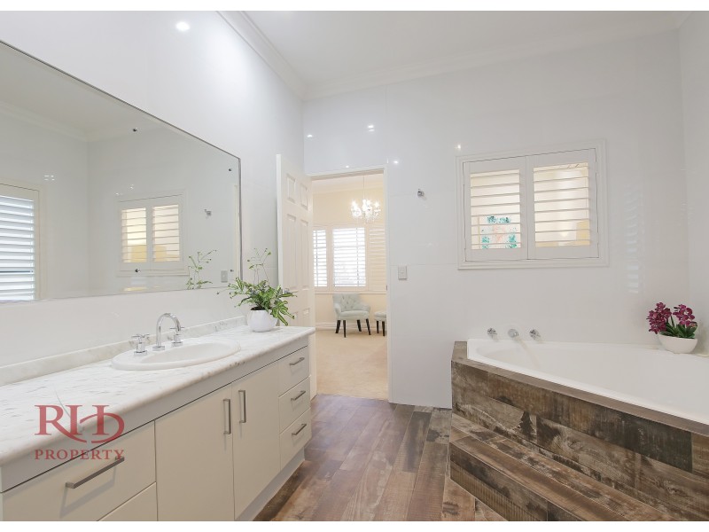 44 DONEY STREET, Alfred Cove WA 6154