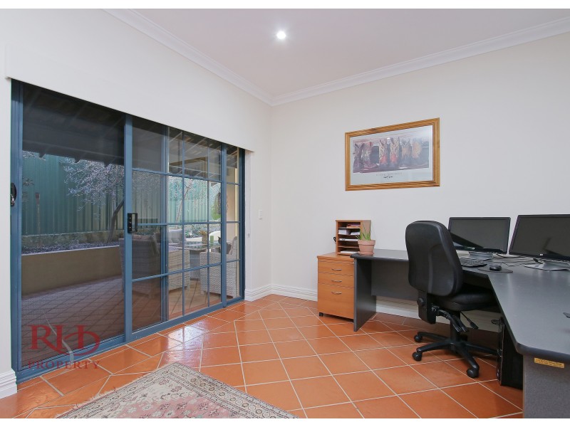44 DONEY STREET, Alfred Cove WA 6154
