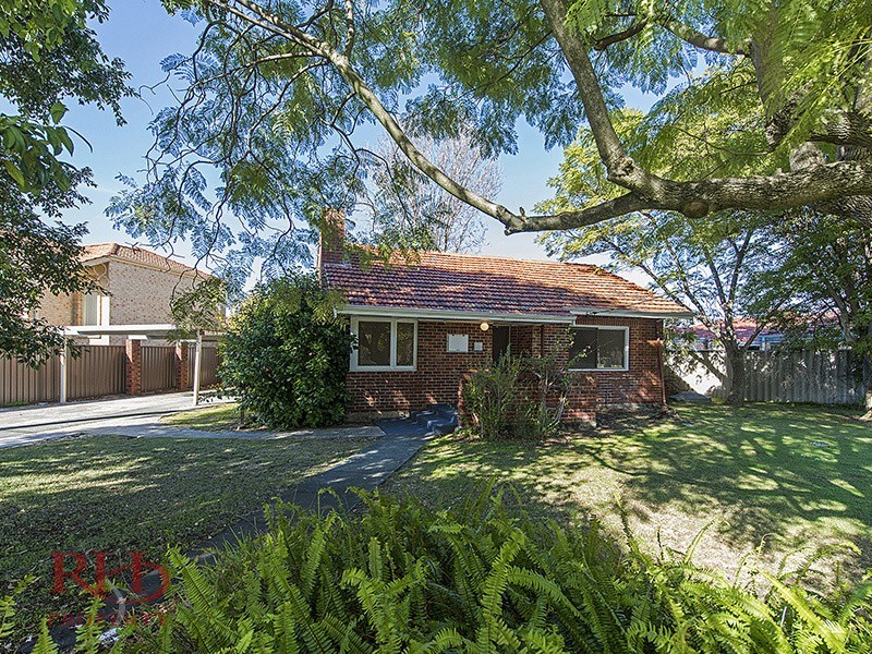 36 FARNHAM STREET, Bentley WA 6102