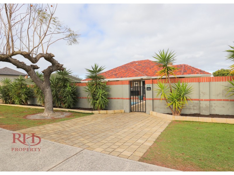 17 BEDFORD ROAD, Ardross WA 6153
