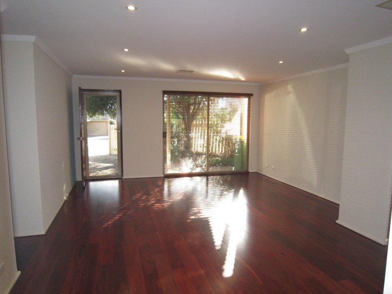 5 Hugh Court, Como WA 6152