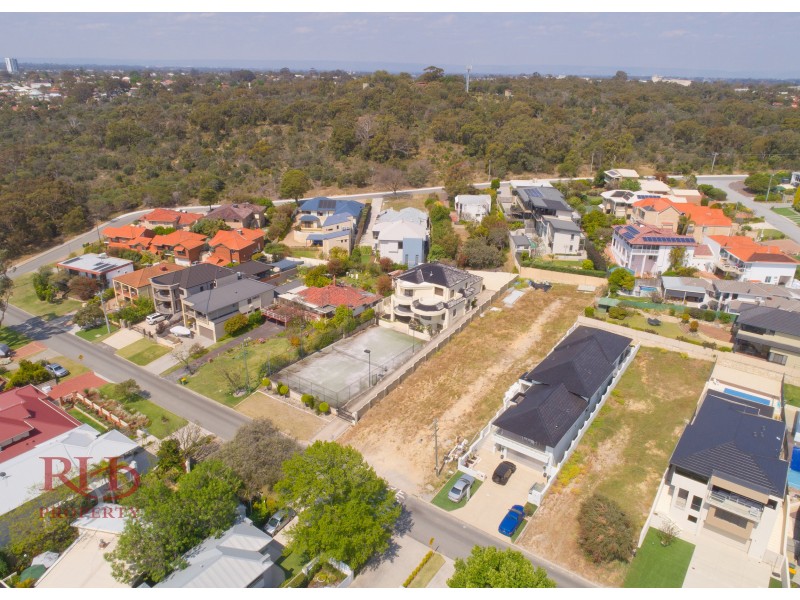 36A Doney Street, Alfred Cove WA 6154