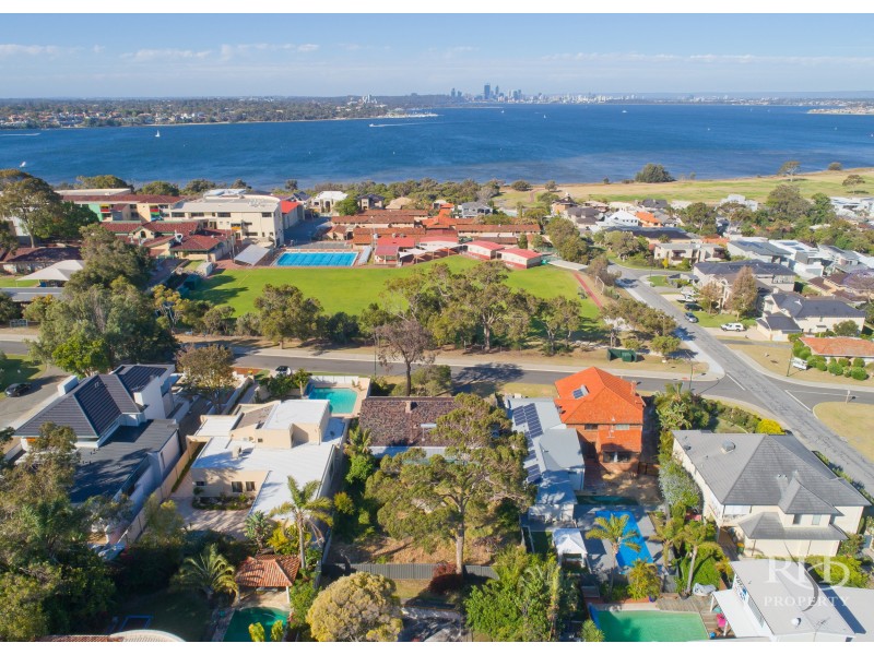 16 CAWSTON ROAD, Attadale WA 6156