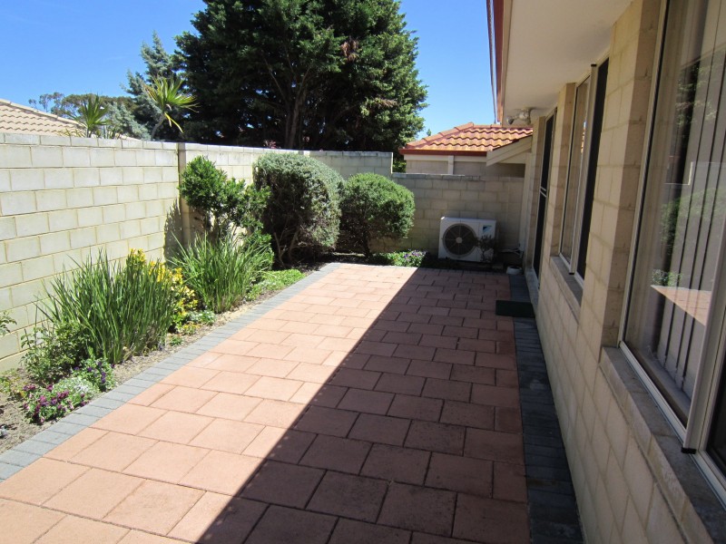 65D Alness Street, Ardross WA 6153