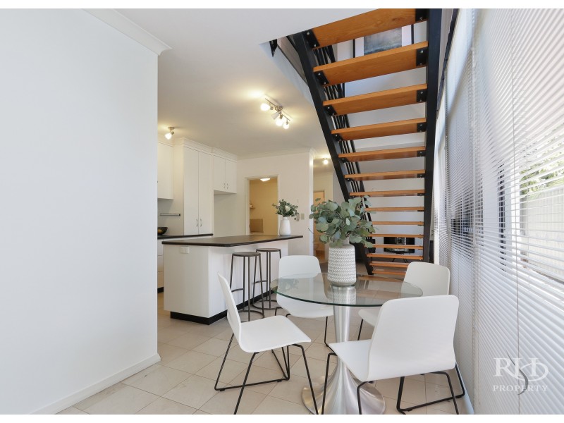 2/13 Weston Avenue, South Perth WA 6151