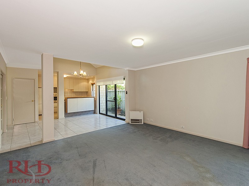 2/139 HENSMAN STREET, South Perth WA 6151