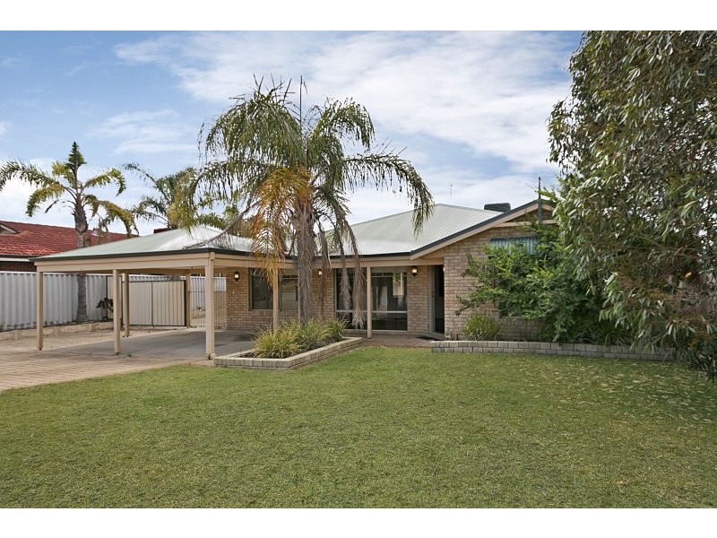 15 Dreier Court, Atwell WA 6164