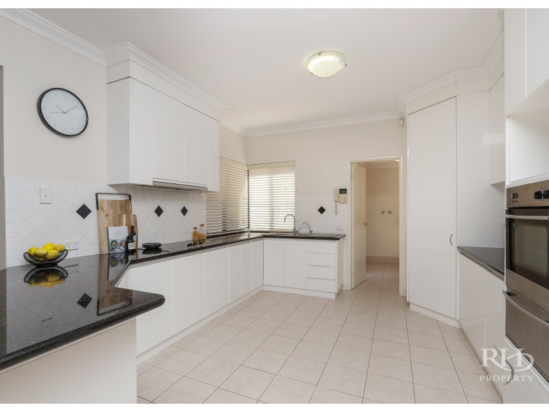 38A THE PROMENADE, Mount Pleasant WA 6153