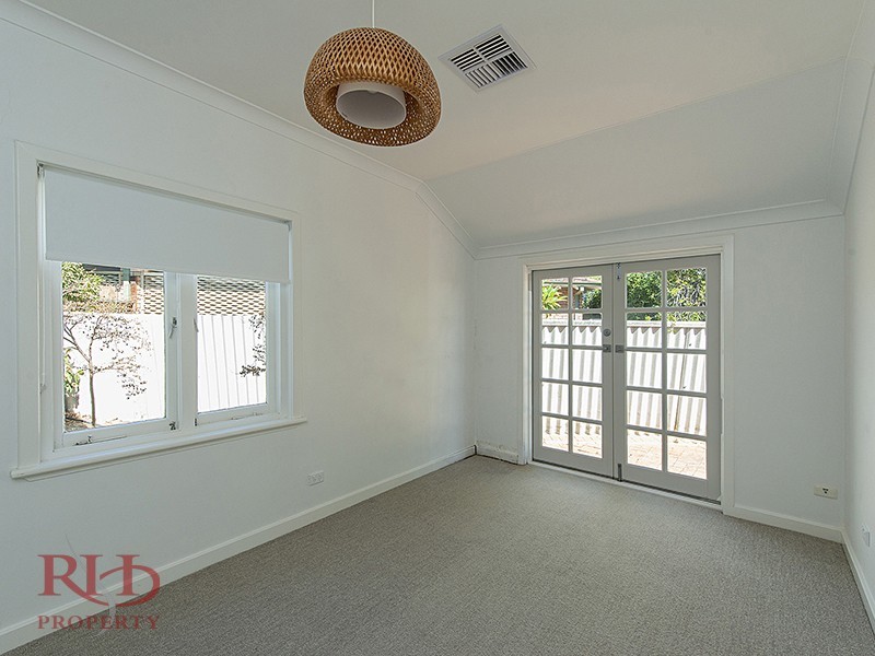 7 LOCH STREET, Claremont WA 6010