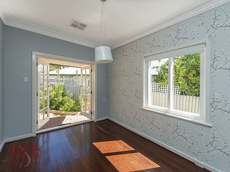 7 LOCH STREET, Claremont WA 6010