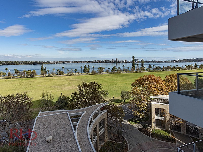 76/42 TERRACE ROAD, East Perth WA 6004